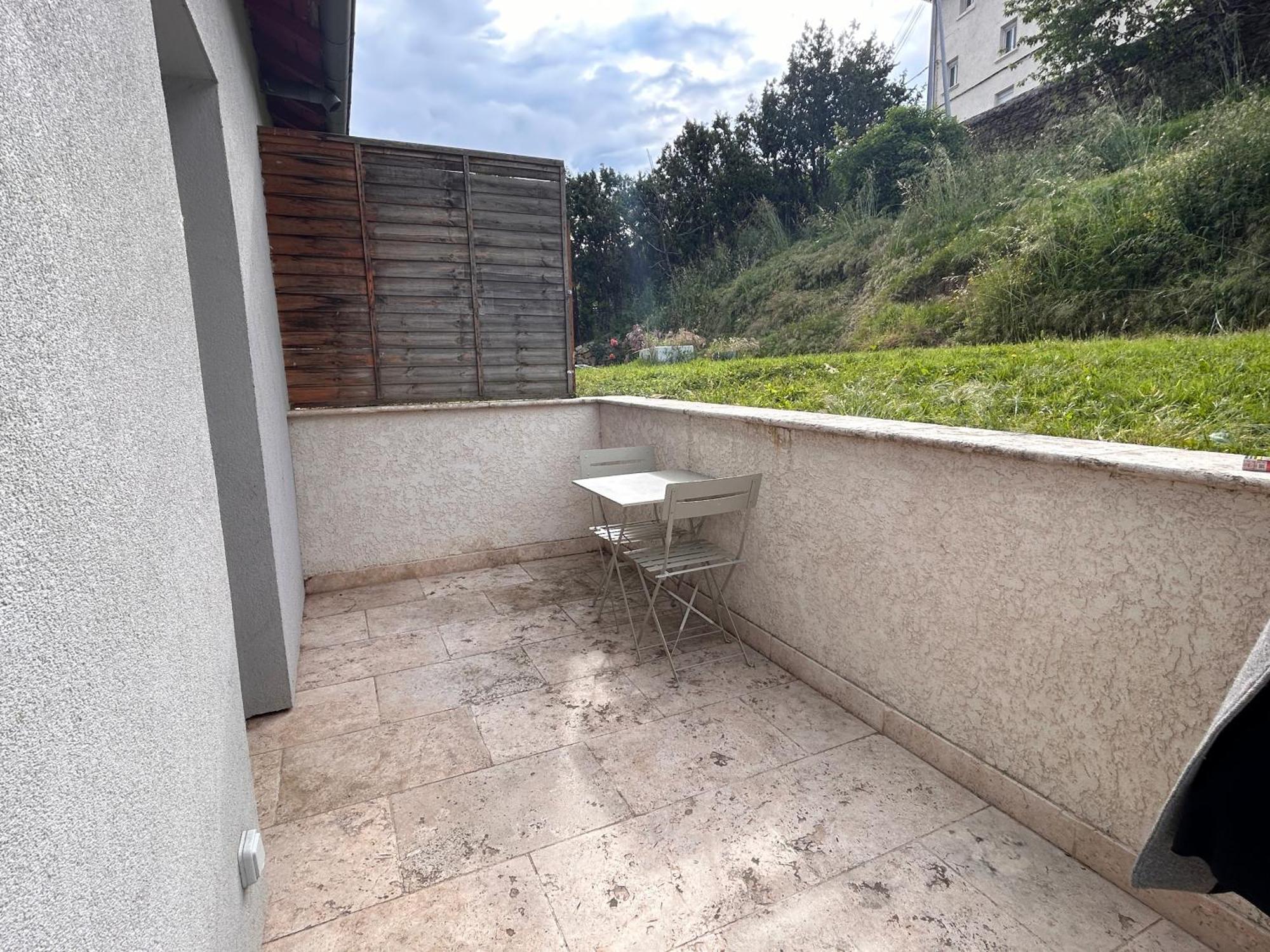 Appartamento Petite Maison Studio Tout Confort Cosy Givors Autoroute Et Gare Esterno foto